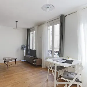  Apartment Eiffel Tower Royal France