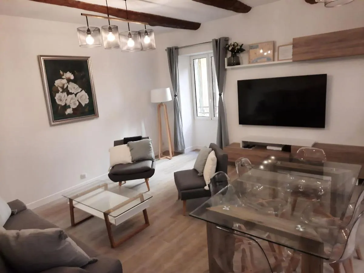 Apartmán Beautiful Old Town Flat, Near The Beach Nice